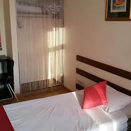 Hotel Sylva 2*